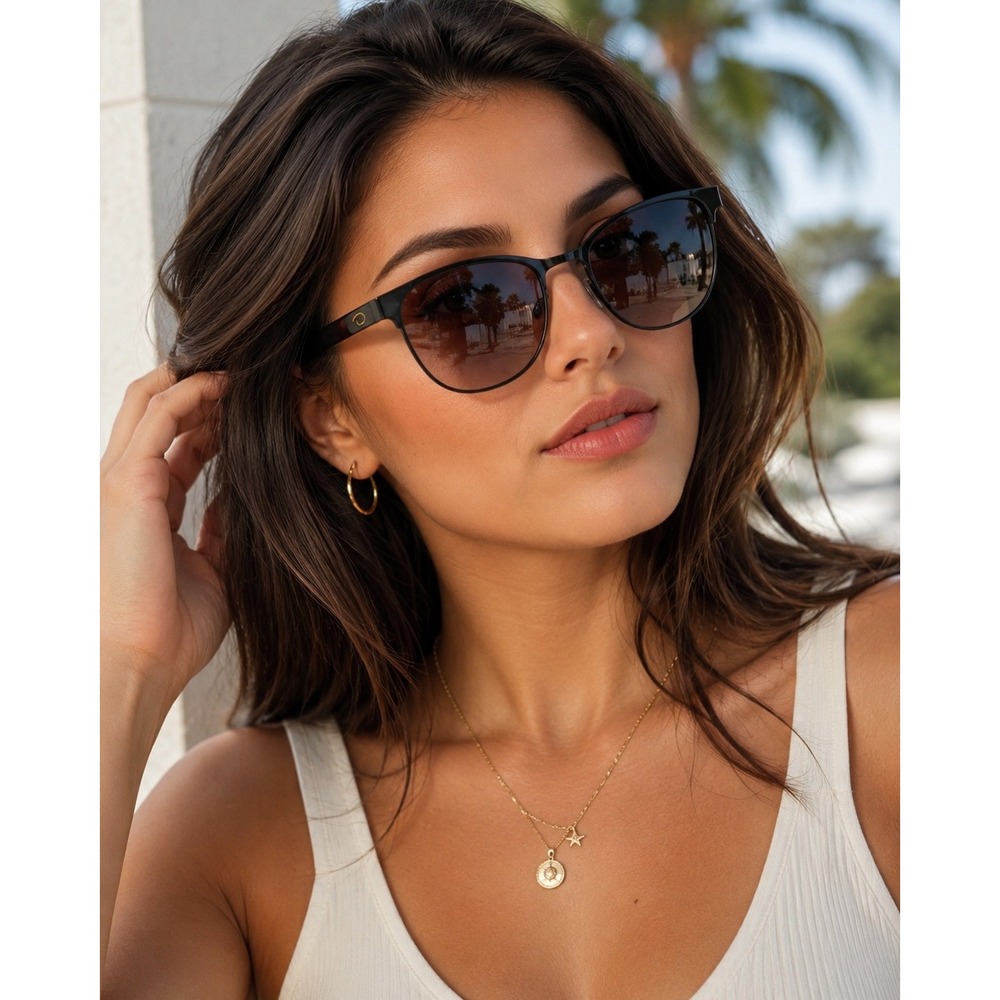 Oscar by Oscar de la Renta Brown Gradient Cat Eye Sunglasses